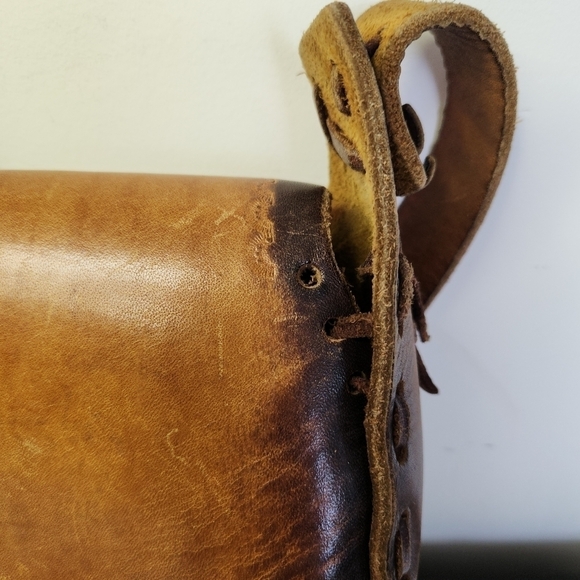 Vintage Floral Embossed Leather Purse - Picture 11 of 12